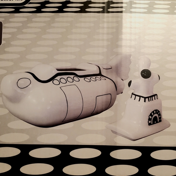 The Beatles Yellow Submarine Ceramic Cookie Jar New In Box - Picture 3 of 6